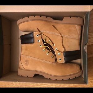 Women’s Timberland Waterproof 6” Premium Boot 🥾